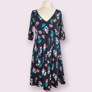 JOANIE Black Floral Swing Dress Size 14 Midi Half Sleeve Vintage Style V Neck